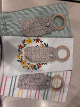 06/06/2026 10 am Intro Crochet Class Towel Holder