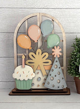 06/19/2026 6 pm Interchangeable Window